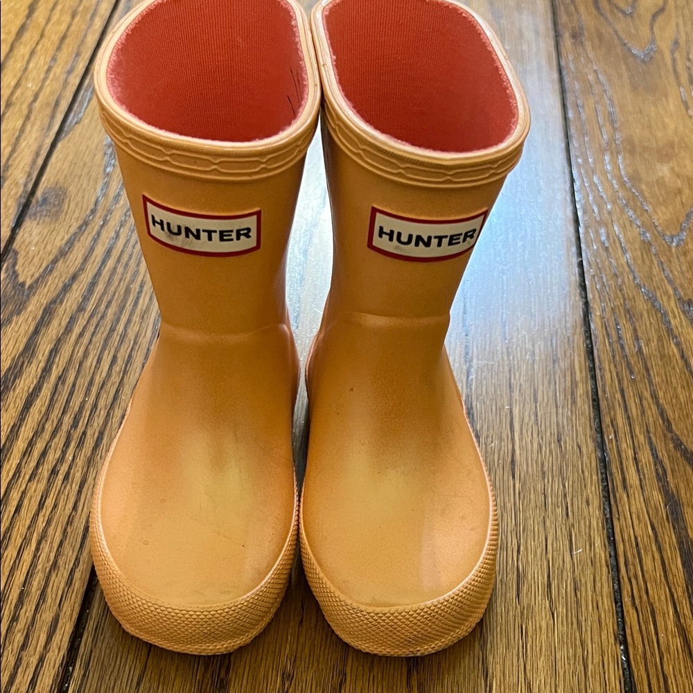 Hunter Vibrant Orange/shimmery Coral rain boots - Picture 9 of 9